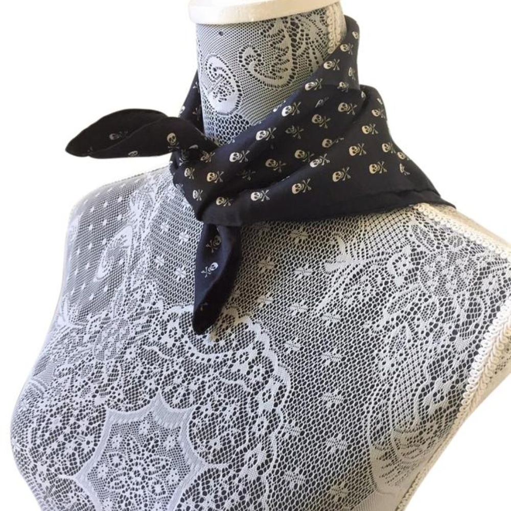 Unisex Pocket Square Black w/Cream Skull and Bones